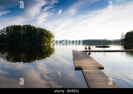 Lago nel sud-ovest della Svezia, Scandinavia, Europa Foto Stock