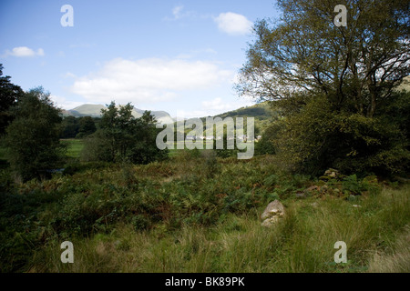 Beddgelert e Nantlle Ridge in Snowdonia Foto Stock