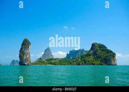 Baia di Phang Nga, Phuket, Thailandia, Asia Foto Stock