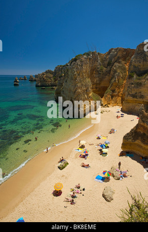 Praia Dona Ana vicino a Lagos, Algarve, Portogallo, Europa Foto Stock