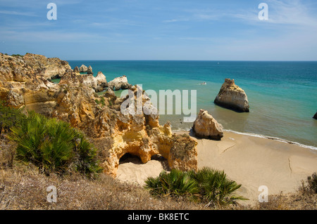 Praia dos Tres Irmaos vicino a Alvor, Algarve, Portogallo, Europa Foto Stock