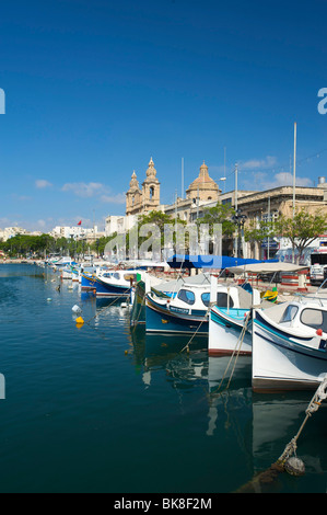 Barche da pesca a Msida Creek a La Valletta, Malta, Europa Foto Stock