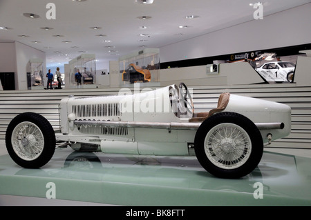 Mercedes da 2 litri di Monza racing car, nuovo Porsche Museum, 2009, Stoccarda, Baden-Wuerttemberg, Germania, Europa Foto Stock