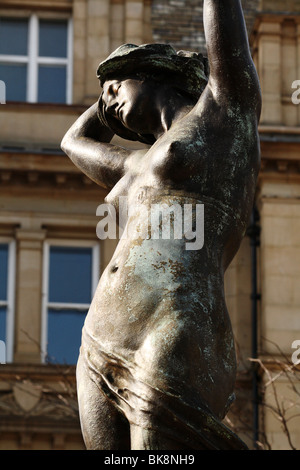 Statue dal celebre scultore Vittoriano Alfred Drury in stile art nouveau bronzi Foto Stock