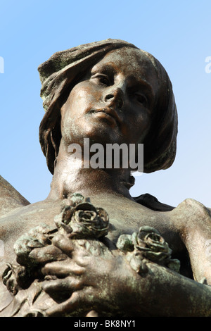 Statue dal celebre scultore Vittoriano Alfred Drury in stile art nouveau bronzi Foto Stock