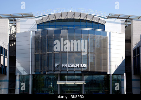 Ingresso della sede aziendale di Fresenius SE società in Bad Homburg von der Hoehe, Hesse, Germania, Europa Foto Stock