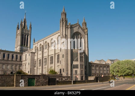 La grande finestra della Mitchell Hall, il Marishal College, Aberdeen, Scozia Foto Stock