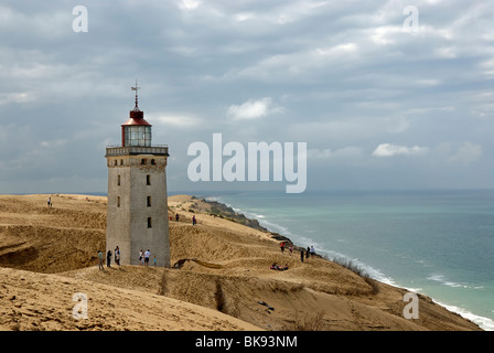 Faro di Rubjerg Knude su una duna errante, Jammerbugt, Hjoerring, Nord Jutland Occidentale, Vendsyssel, Danimarca, Scandinavia, e Foto Stock