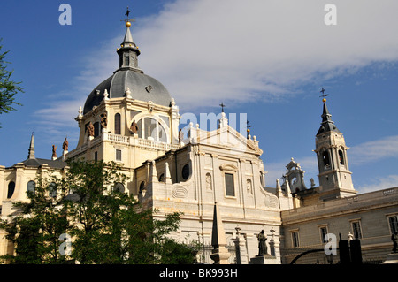 Catedral Nuestra Senora de la Almuneda cattedrale, Madrid, Spagna, Penisola Iberica, Europa Foto Stock