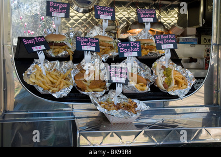 Il fast food per i pasti presso la struttura Kanapaha Gardens Festival di Primavera di Gainesville Florida Foto Stock