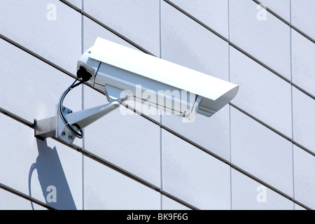 Telecamera di sorveglianza presso la sede aziendale di Fresenius SE società in Bad Homburg von der Hoehe, Hesse, Germania, Eur Foto Stock