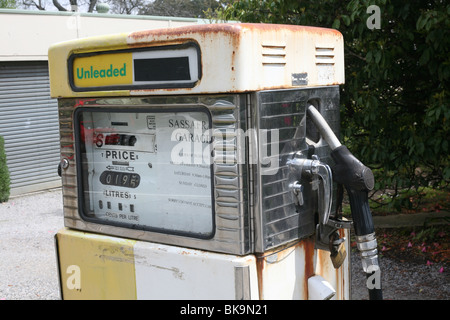 Vecchia pompa di benzina a Melbourne in Australia Foto Stock