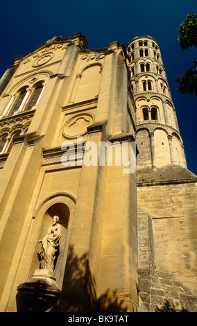 Uzes Provence Francia Cattedrale St Theodorit su Santiago rotta dei pellegrini Foto Stock