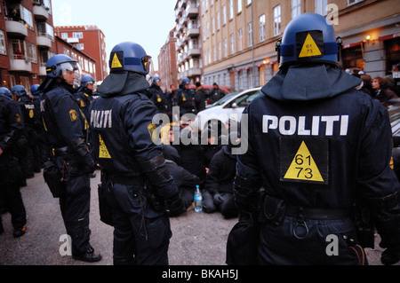 COP 15 Copenhagen vertice sul clima.svoltasi nel dicembre09 in Danimarca la città capitale.tumulti dimostrazioni e la polizia locale pattugliano le strade Foto Stock