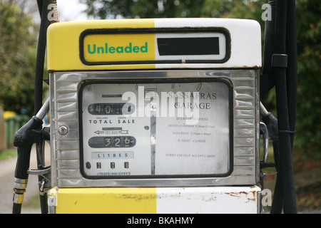 Vecchia pompa di benzina a Melbourne in Australia Foto Stock