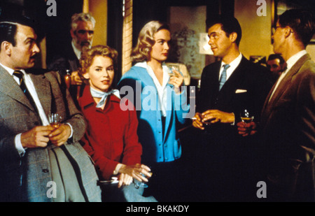 Medico di grandi dimensioni (1957) DONALD SINDEN, SHIRLEY EATON, Dirk Bogarde drai 007 Foto Stock