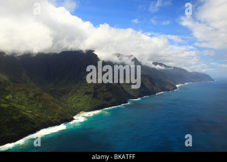 Vista aerea della costa di Na Pali, Kauai, Hawaii Foto Stock