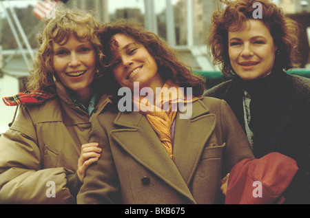 HANNAH e le sue sorelle (1986) Mia Farrow, Barbara Hershey, DIANNE WIEST HHS 001 Foto Stock