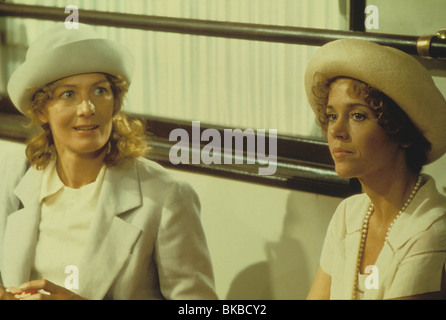 JULIA (1977) VANESSA REDGRAVE, Jane Fonda lug 013 Foto Stock