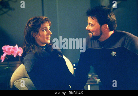 STAR TREK: insurrezione (1998) MARINA SIRTIS, Jonathan FRAKES STTI 047 Foto Stock