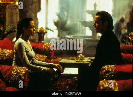 Il Croft di Lara: Raider della tomba (2001) Angelina Jolie, IAIN GLEN TBRR 181 Foto Stock