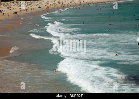 Famosa Bondi Beach a Bondi, Sydney, Nuovo Galles del Sud, Australia Foto Stock