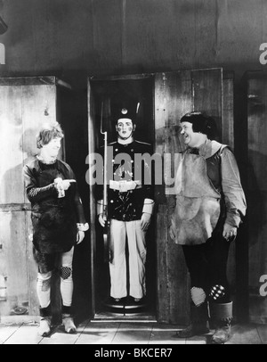 BABES IN TOYLAND (1934) Stan Laurel e Oliver Hardy, Laurel e Hardy BBIT 002P Foto Stock