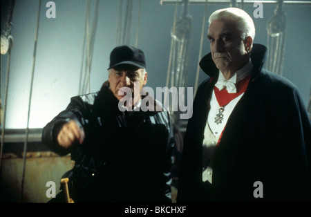 MEL BROOKS (DIR) SUL SET DRACULA: morti e loving it (1995) con Leslie Nielsen Melbourne 005 Foto Stock