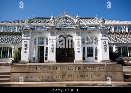 Ingresso alla Casa Temperate Kew Gardens Foto Stock