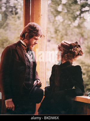 MCCABE e la onorevole Miller (1971) MCCABE & MRS MILLER (ALT) Warren Beatty, Julie Christie MMMR 001CP Foto Stock