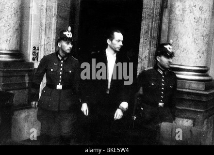 Yorck von Wartenburg, Peter Graf, 13.11.1904 - 8.8.1944, ufficiale militare tedesco, membro della resistenza tedesca contro Hitler, al Volksgerichtshof (Tribunale Popolare), 1944, Foto Stock