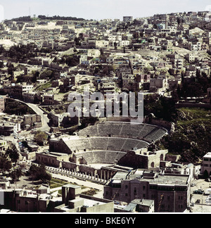 Geografia / viaggio, Giordania, Amman, teatro romano, vista dalla cittadella, 1960s, Foto Stock