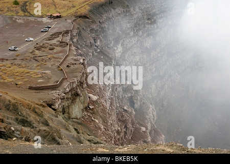 Cratere del Vulcano Masaya vicino a Granada, Nicaragua america centrale Foto Stock