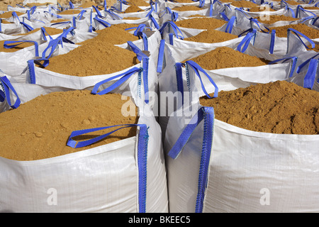 Contrappeso white big bag sacchi di sabbia su Quarry Foto Stock