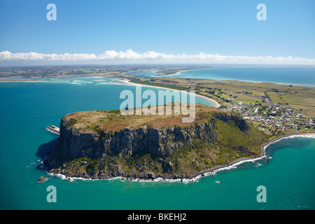 Stanley e "dado" (testa circolare), a nord-ovest della Tasmania, Australia - aerial Foto Stock