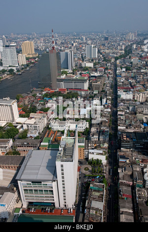 Vista panoramica su Bangkok, Thailandia dal 57° piano dell'Lebua Hotel alla Torre di Stato nella zona centrale di Bangkok, Thailandia Foto Stock