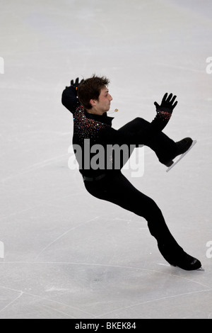 Brian Joubert (FRA) competere nel pattinaggio di figura maschile a breve le Olimpiadi Invernali 2010, Vancouver, British Columbia Foto Stock