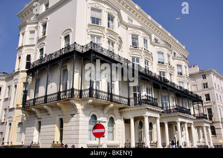 Regency edifici sul lungomare, Adelaide Crescent, Hove, East Sussex, England, Regno Unito Foto Stock