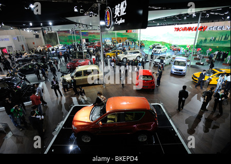 Geely Automobile Holdings Ltd. veicoli sono visualizzati presso il Beijing Auto Show di Beijing in Cina. 23-Apr-2010 Foto Stock