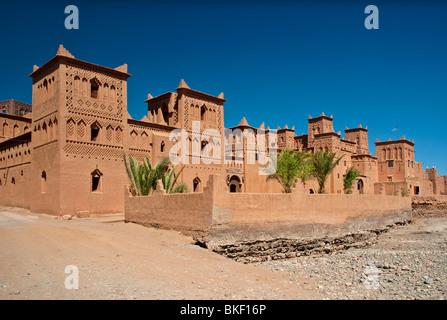 Amerhidil Kasbah nell'oasi cittadina di Skoura, Marocco Foto Stock