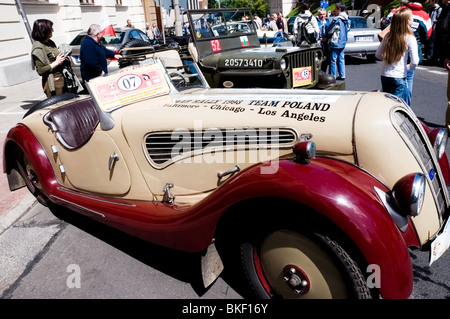 Vintage auto sportive, open top cabrio, close-up presso il polacco Automobile Club event 2009, Bristol Hotel, Varsavia, Polonia, Europa Foto Stock