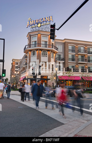 L'Americana a marchio outdoor shopping mall in California. Foto Stock