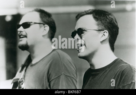 Il Wachowski brothers (DIR) Andy Wachowski (DIR) di Larry Wachowski (DIR) O/S 'legati' (1996) LARR 001P Foto Stock