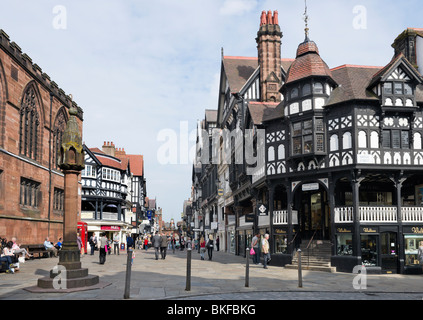 La Croce, le righe di Chester, Cheshire, Inghilterra, Regno Unito Foto Stock