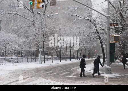 New York, NY - 10 febbraio 2010- New York City inverno tempesta di neve. ©Stacy Rosenstock Walsh/Alamy Foto Stock