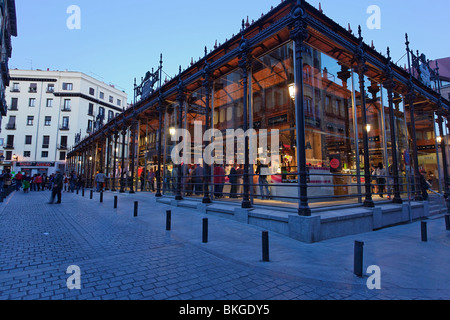 Vista esterna del Mercado de San Miguel, Madrid, Spagna Foto Stock