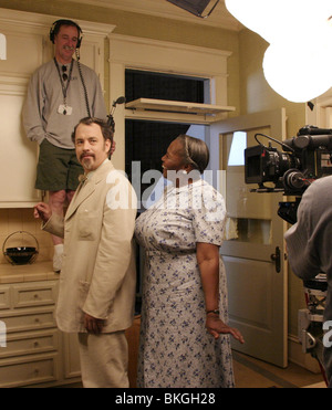 Sul set " LADYKILLERS" (2004) con Tom Hanks, IRMA P HALL LAKI 001-F01 Foto Stock
