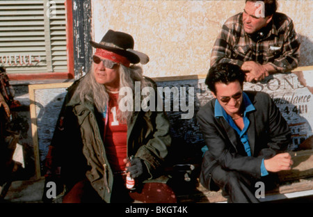 OLIVER STONE (DIR) O/S 'U-Turn' (1997) con JON VOIGHT, SEAN PENN OLSN 053 Foto Stock