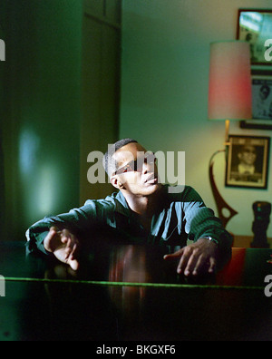 RAY (2004) sblocca il mio cuore: il Ray Charles Story (ALT) Jamie Foxx RAY 001-024 Foto Stock