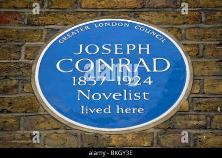 Greater London consiglio targa blu la marcatura di una casa del romanziere Joseph Conrad, a Pimlico, Londra, Inghilterra Foto Stock